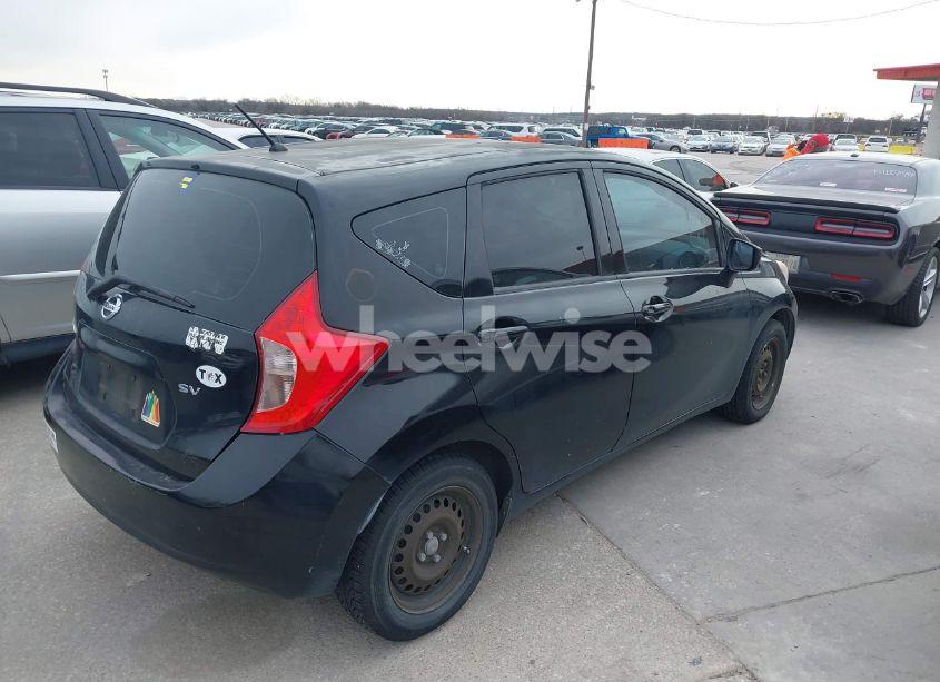 Photo 4 of 2015 Nissan Versa NOTE SV (VIN 3N1CE2CP5FL384844)