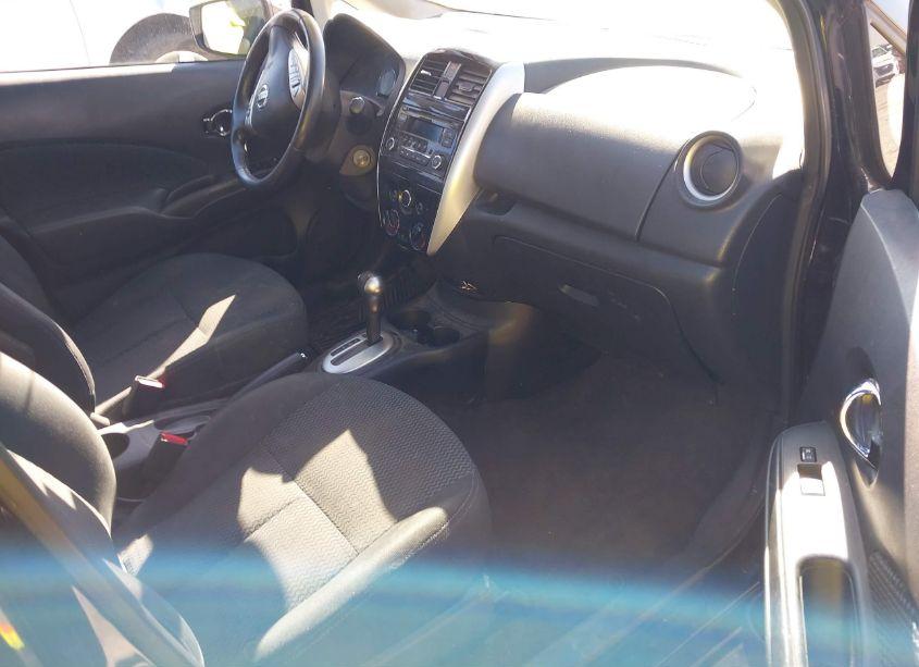 Photo 5 of 2015 Nissan Versa NOTE S (SR)/S PLUS/SL/SR/SV (VIN 3N1CE2CP5FL395018)