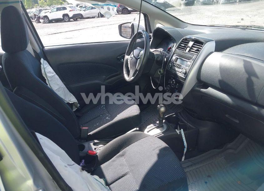 Photo 5 of 2015 Nissan Versa NOTE S (SR)/S PLUS/SL/SR/SV (VIN 3N1CE2CP5FL396637)