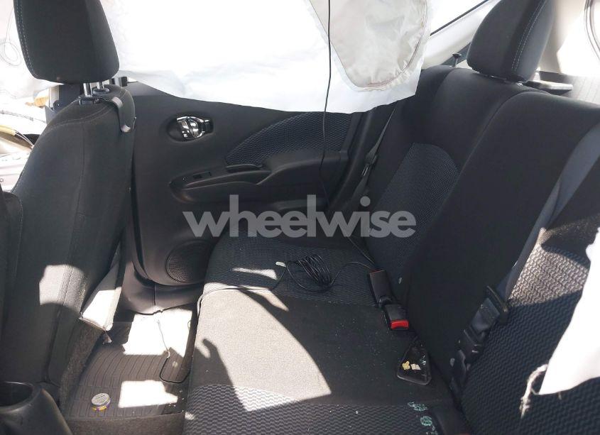 Photo 8 of 2015 Nissan Versa NOTE S (SR)/S PLUS/SL/SR/SV (VIN 3N1CE2CP5FL396637)