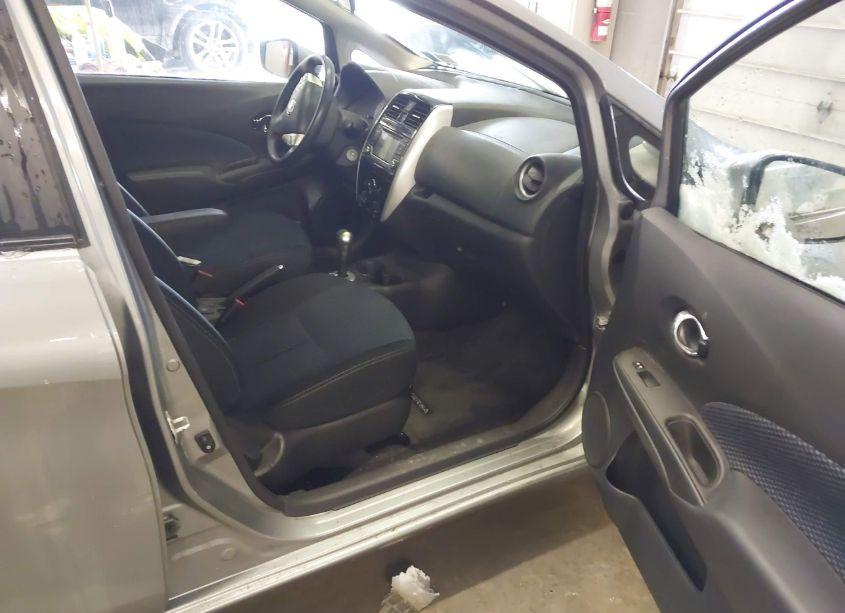 Photo 5 of 2015 Nissan Versa NOTE SV (VIN 3N1CE2CP5FL397268)