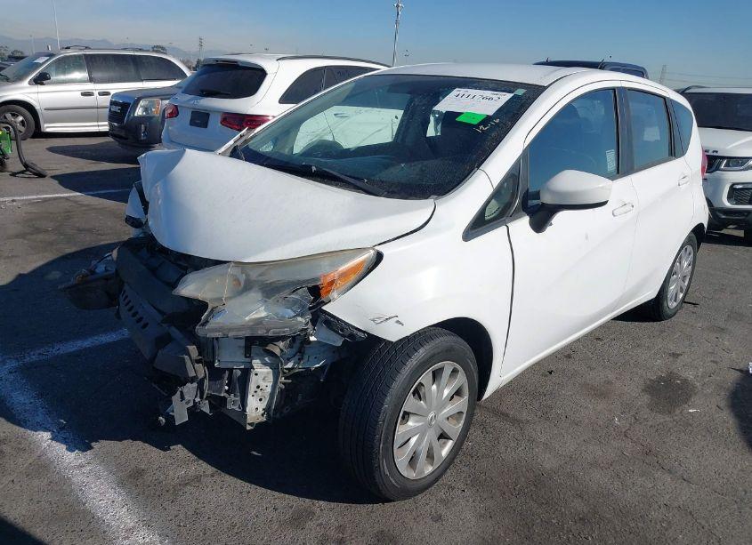 Photo 2 of 2015 Nissan Versa NOTE S (SR)/S PLUS/SL/SR/SV (VIN 3N1CE2CP5FL415302)