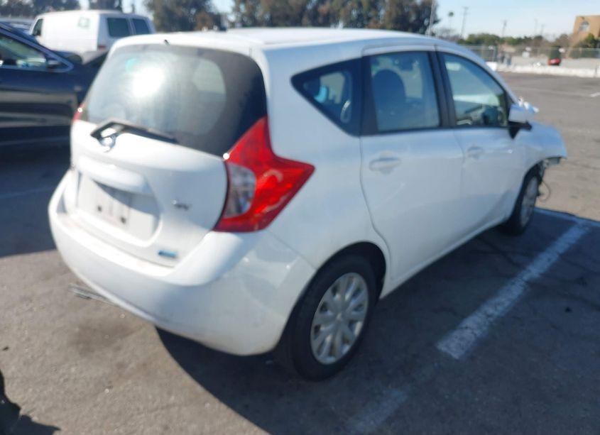 Photo 4 of 2015 Nissan Versa NOTE S (SR)/S PLUS/SL/SR/SV (VIN 3N1CE2CP5FL415302)