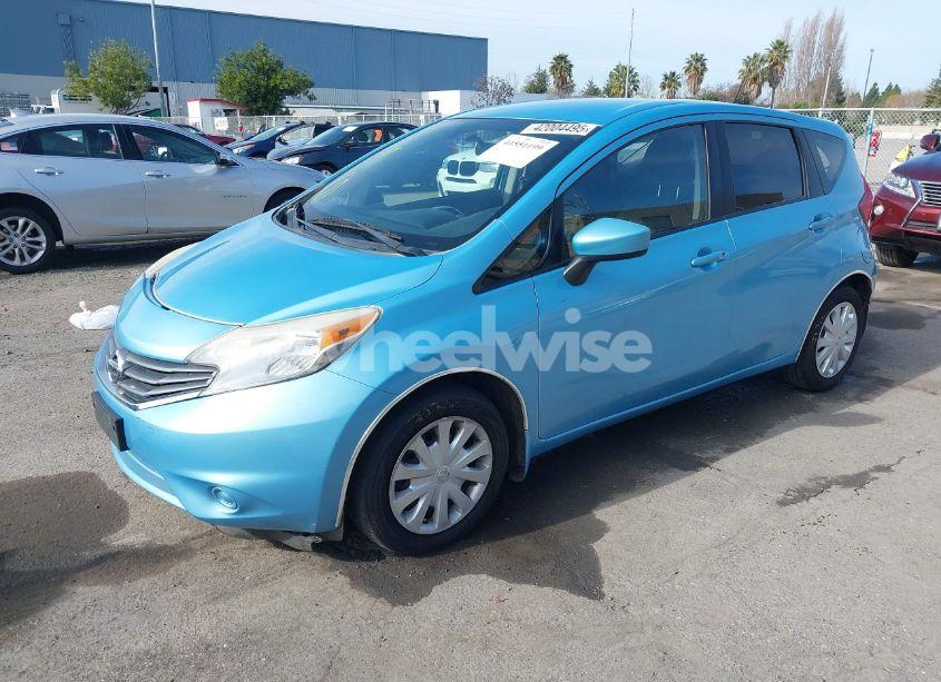 Photo 2 of 2015 Nissan Versa NOTE SV (VIN 3N1CE2CP5FL448638)