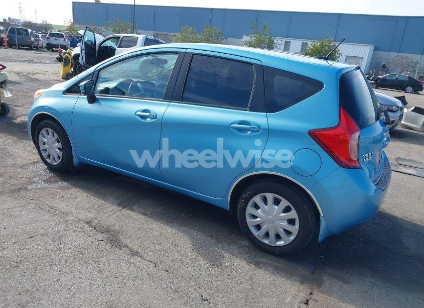 Photo 3 of 2015 Nissan Versa NOTE SV (VIN 3N1CE2CP5FL448638)