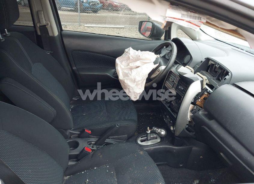 Photo 5 of 2016 Nissan Versa NOTE S (SR)/S PLUS/SL/SR/SV (VIN 3N1CE2CP5GL351117)