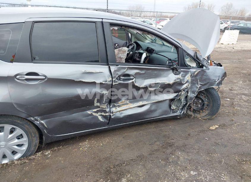 Photo 6 of 2016 Nissan Versa NOTE S (SR)/S PLUS/SL/SR/SV (VIN 3N1CE2CP5GL351117)