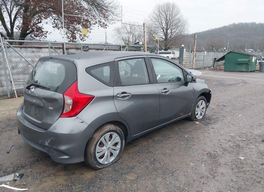 Photo 4 of 2017 Nissan Versa NOTE SV (VIN 3N1CE2CP5HL360384)