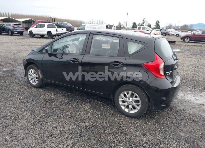 Photo 3 of 2018 Nissan Versa NOTE SV (VIN 3N1CE2CP5JL352937)