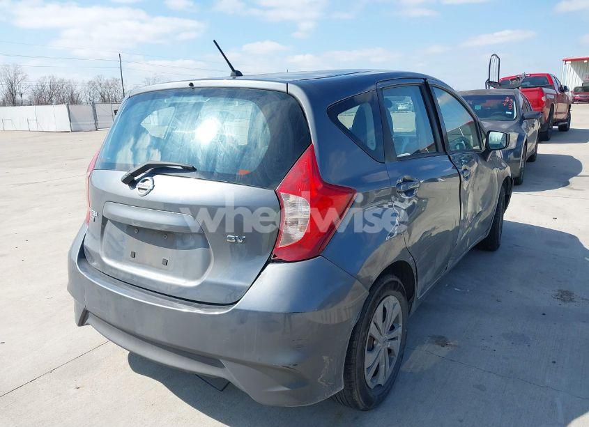 Photo 4 of 2019 Nissan Versa NOTE SV (VIN 3N1CE2CP5KL363034)
