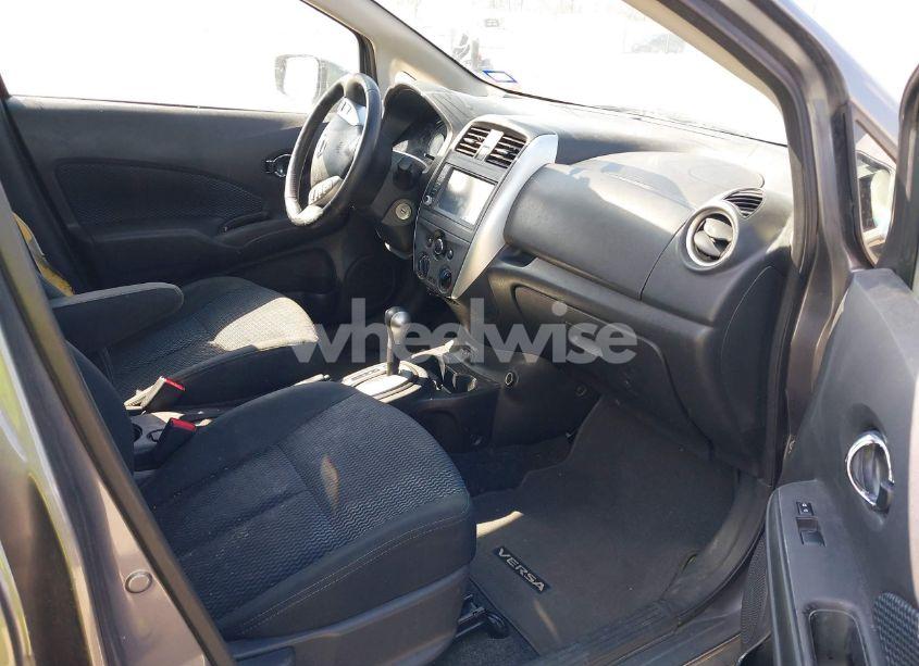 Photo 5 of 2019 Nissan Versa NOTE SV (VIN 3N1CE2CP5KL363034)