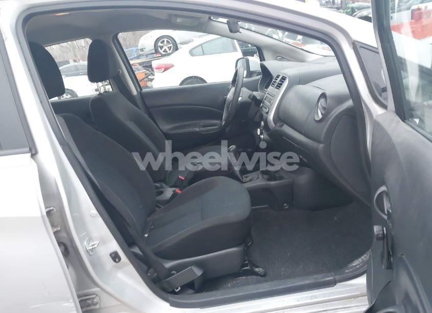 Photo 5 of 2014 Nissan Versa NOTE S (SR) (VIN 3N1CE2CP6EL368411)