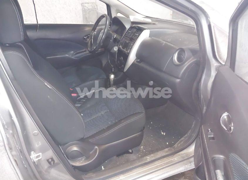 Photo 5 of 2015 Nissan Versa NOTE SV (VIN 3N1CE2CP6FL359760)