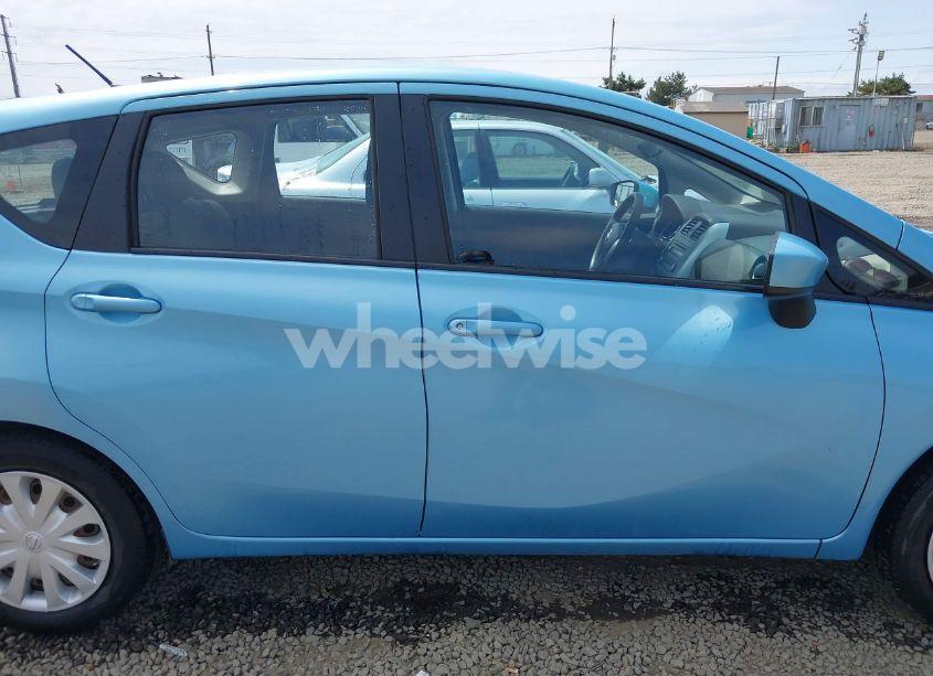 Photo 13 of 2015 Nissan Versa NOTE S (SR) (VIN 3N1CE2CP6FL366529)
