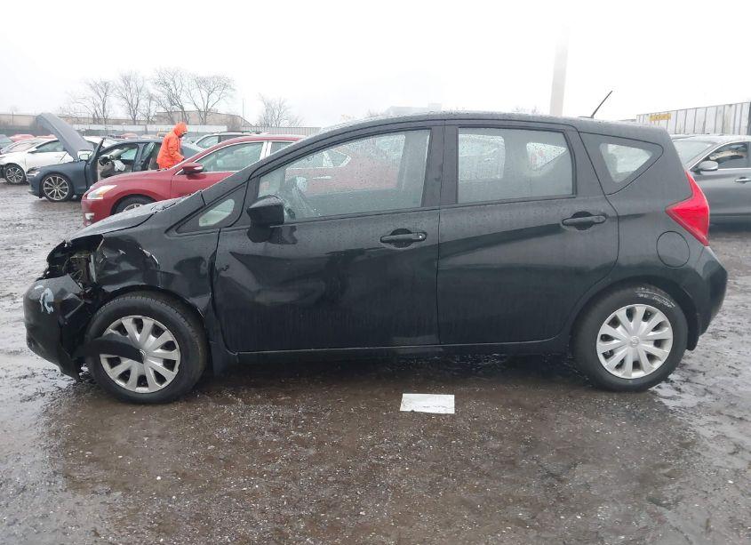 Photo 13 of 2015 Nissan Versa NOTE SV (VIN 3N1CE2CP6FL367700)