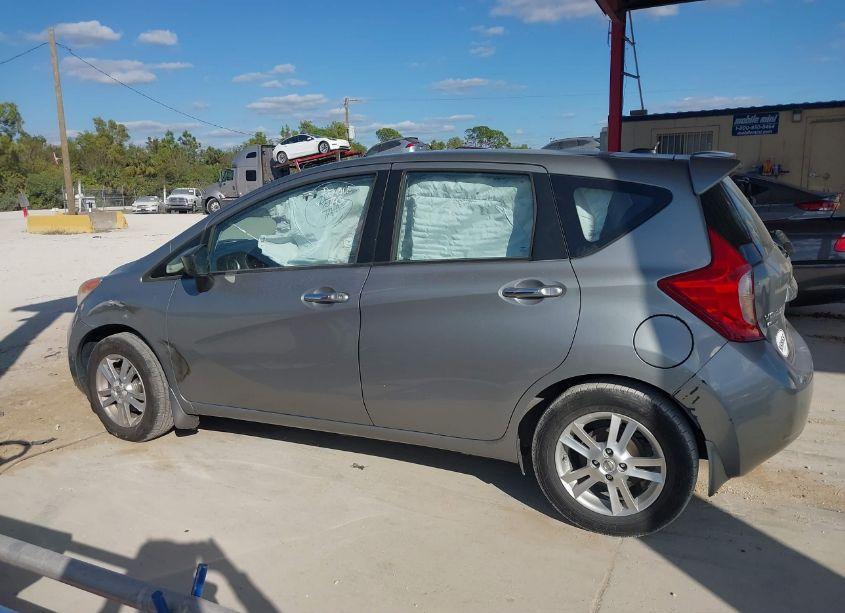 Photo 14 of 2015 Nissan Versa NOTE SV (VIN 3N1CE2CP6FL368216)