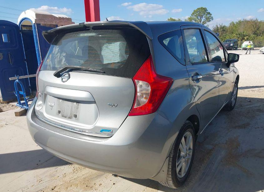 Photo 4 of 2015 Nissan Versa NOTE SV (VIN 3N1CE2CP6FL368216)