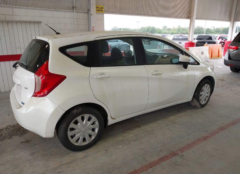 Photo 4 of 2015 Nissan Versa NOTE (VIN 3N1CE2CP6FL376560)