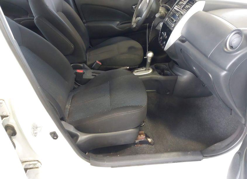 Photo 5 of 2015 Nissan Versa NOTE (VIN 3N1CE2CP6FL376560)