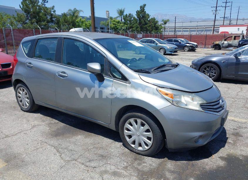 2015 Nissan Versa NOTE S (SR)/S PLUS/SL/SR/SV (VIN 3N1CE2CP6FL376719) main photo