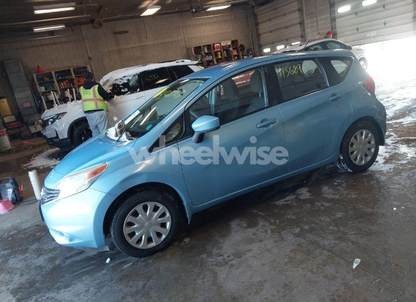 Photo 2 of 2015 Nissan Versa NOTE S PLUS (VIN 3N1CE2CP6FL385016)