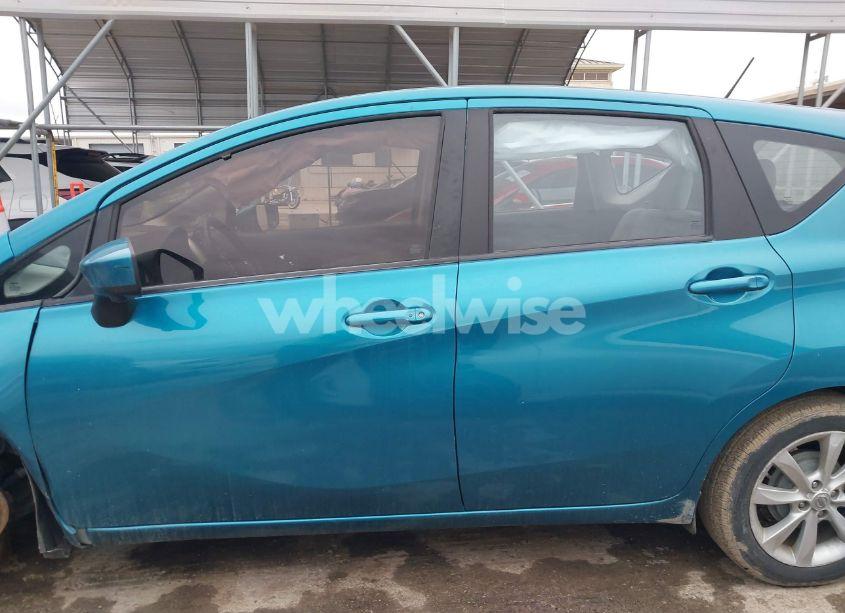 Photo 15 of 2015 Nissan Versa NOTE S (SR)/S PLUS/SL/SR/SV (VIN 3N1CE2CP6FL387106)