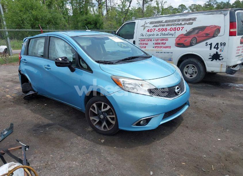 2015 Nissan Versa NOTE SR (VIN 3N1CE2CP6FL395786) main photo