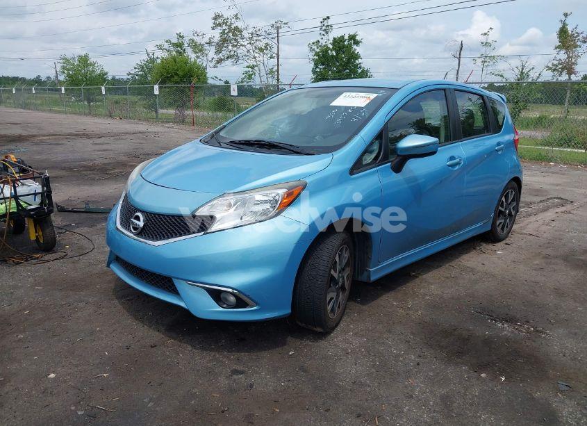 Photo 2 of 2015 Nissan Versa NOTE SR (VIN 3N1CE2CP6FL395786)
