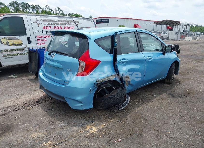 Photo 4 of 2015 Nissan Versa NOTE SR (VIN 3N1CE2CP6FL395786)