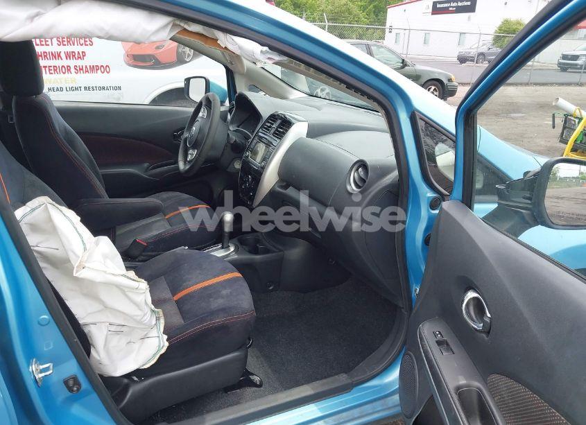 Photo 5 of 2015 Nissan Versa NOTE SR (VIN 3N1CE2CP6FL395786)