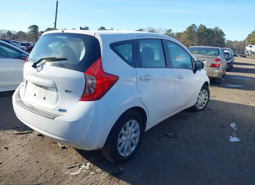 Photo 4 of 2015 Nissan Versa NOTE SV (VIN 3N1CE2CP6FL397375)