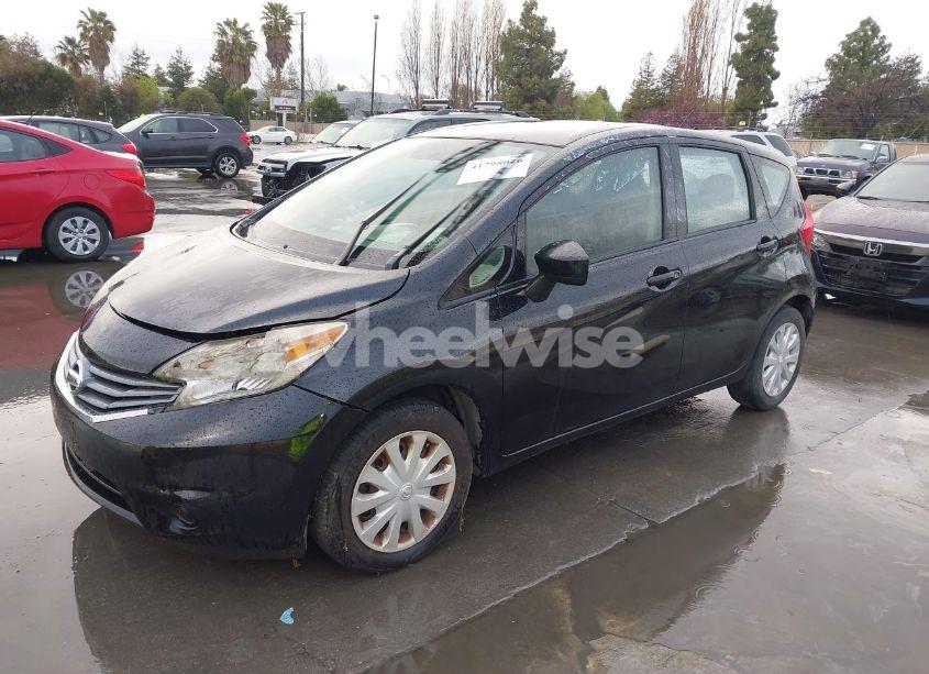 Photo 2 of 2015 Nissan Versa NOTE S (SR)/S PLUS/SL/SR/SV (VIN 3N1CE2CP6FL417964)