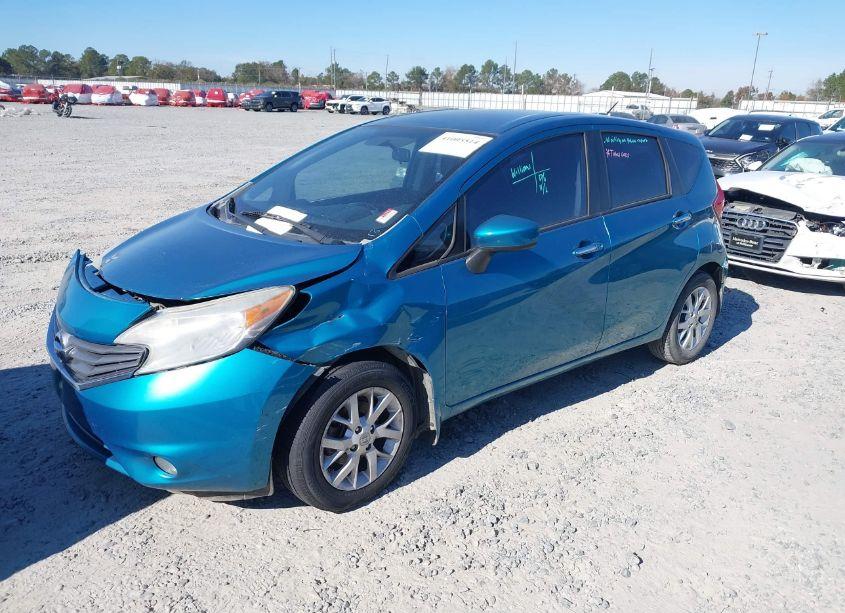 Photo 2 of 2015 Nissan Versa NOTE SV (VIN 3N1CE2CP6FL427703)