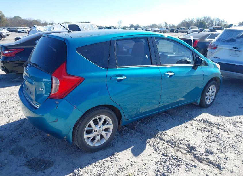 Photo 4 of 2015 Nissan Versa NOTE SV (VIN 3N1CE2CP6FL427703)
