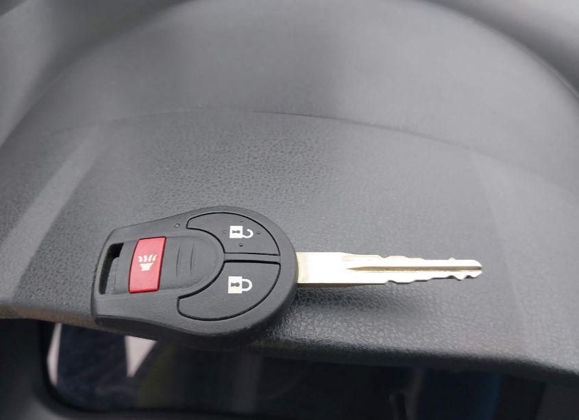 Photo 11 of 2015 Nissan Versa NOTE SR (VIN 3N1CE2CP6FL450298)