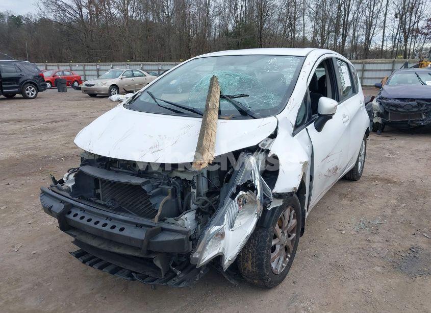 Photo 2 of 2016 Nissan Versa NOTE SV (VIN 3N1CE2CP6GL384675)