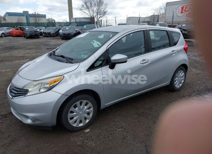 Photo 2 of 2016 Nissan Versa NOTE S (SR)/S PLUS/SL/SR/SV (VIN 3N1CE2CP6GL385034)