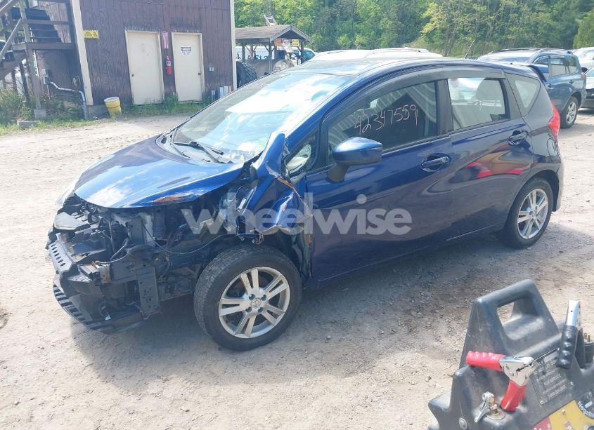 Photo 2 of 2017 Nissan Versa NOTE SV (VIN 3N1CE2CP6HL369384)