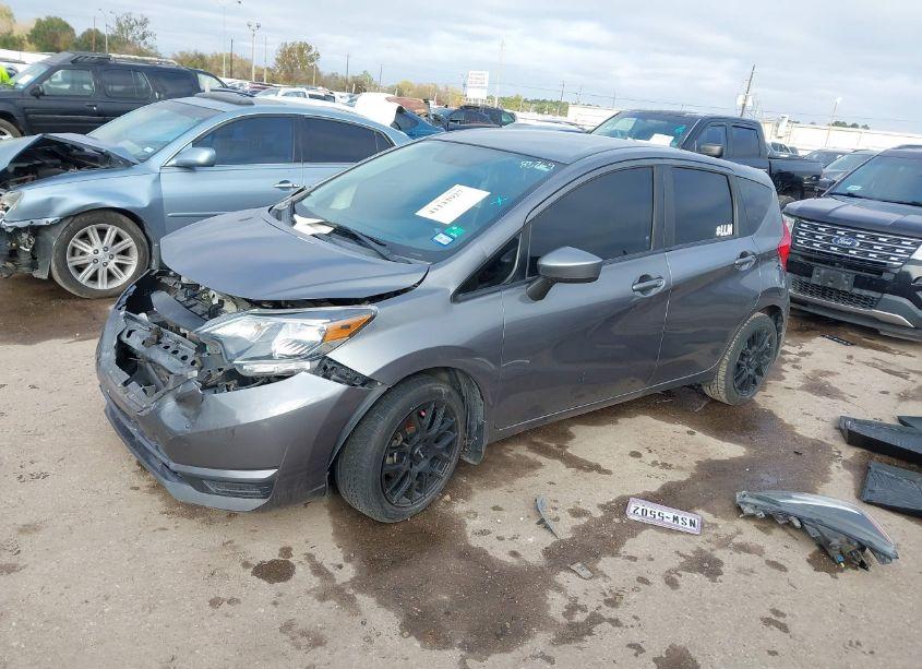 Photo 2 of 2017 Nissan Versa NOTE SV (VIN 3N1CE2CP6HL381034)