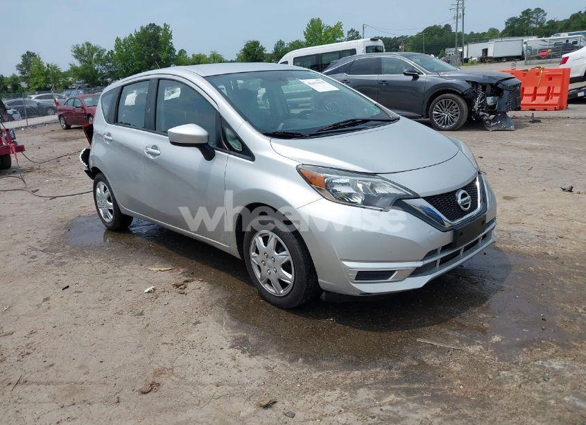 2018 Nissan Versa NOTE S (VIN 3N1CE2CP6JL356270) main photo