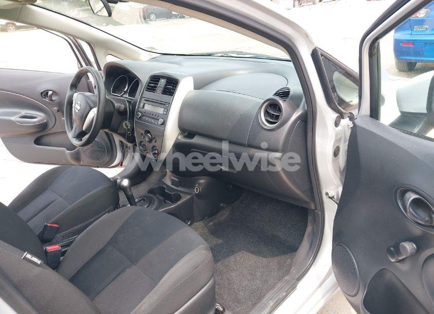 Photo 5 of 2018 Nissan Versa NOTE S (VIN 3N1CE2CP6JL356270)