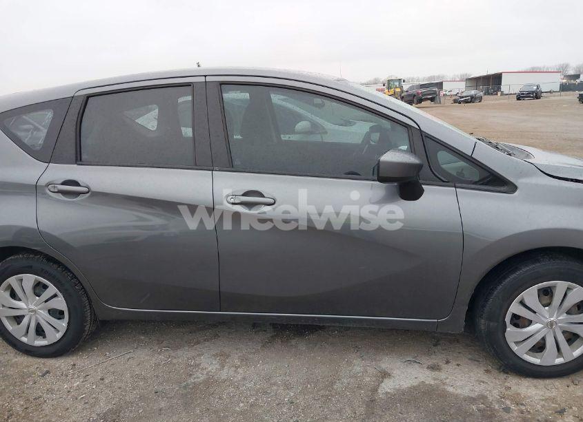 Photo 13 of 2018 Nissan Versa NOTE S (VIN 3N1CE2CP6JL357709)