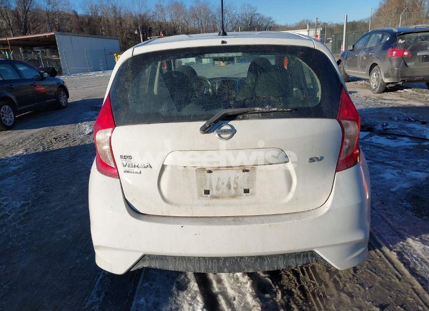 Photo 16 of 2018 Nissan Versa NOTE SV (VIN 3N1CE2CP6JL362361)