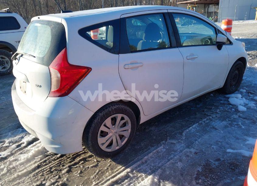 Photo 4 of 2018 Nissan Versa NOTE SV (VIN 3N1CE2CP6JL362361)