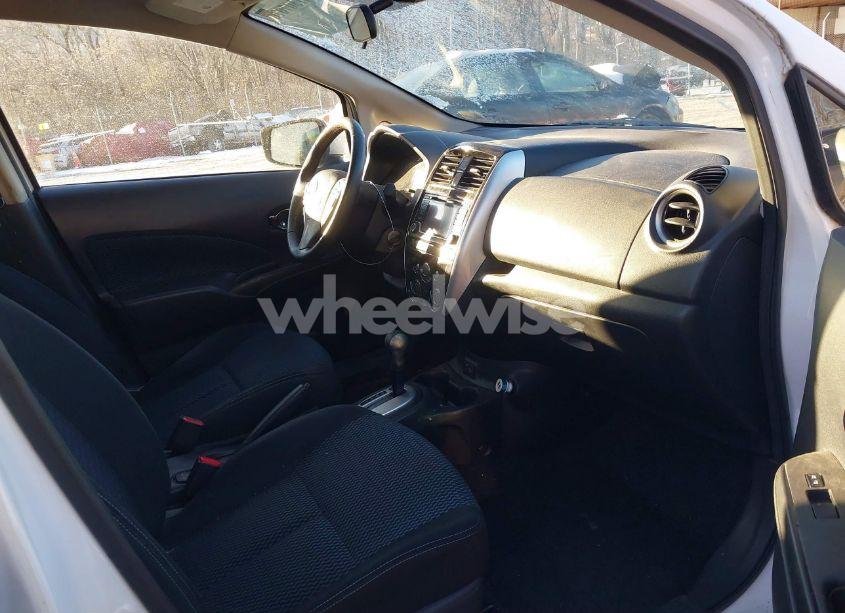 Photo 5 of 2018 Nissan Versa NOTE SV (VIN 3N1CE2CP6JL362361)