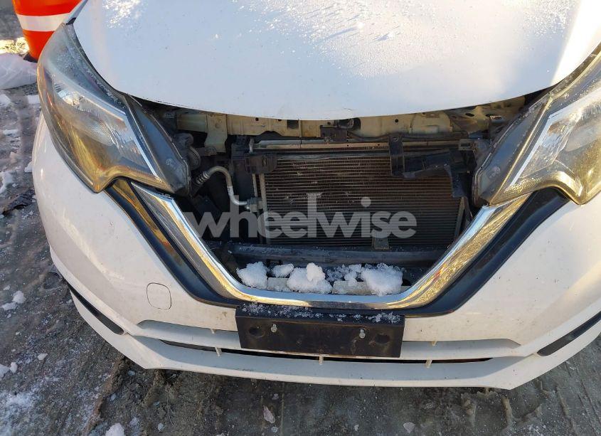 Photo 6 of 2018 Nissan Versa NOTE SV (VIN 3N1CE2CP6JL362361)