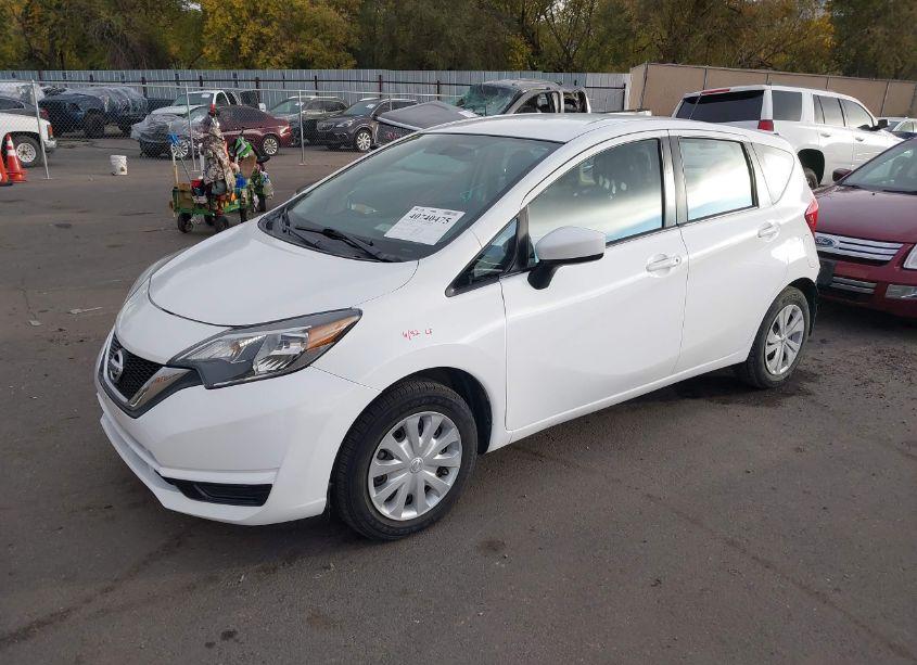 Photo 2 of 2018 Nissan Versa NOTE SV (VIN 3N1CE2CP6JL366846)
