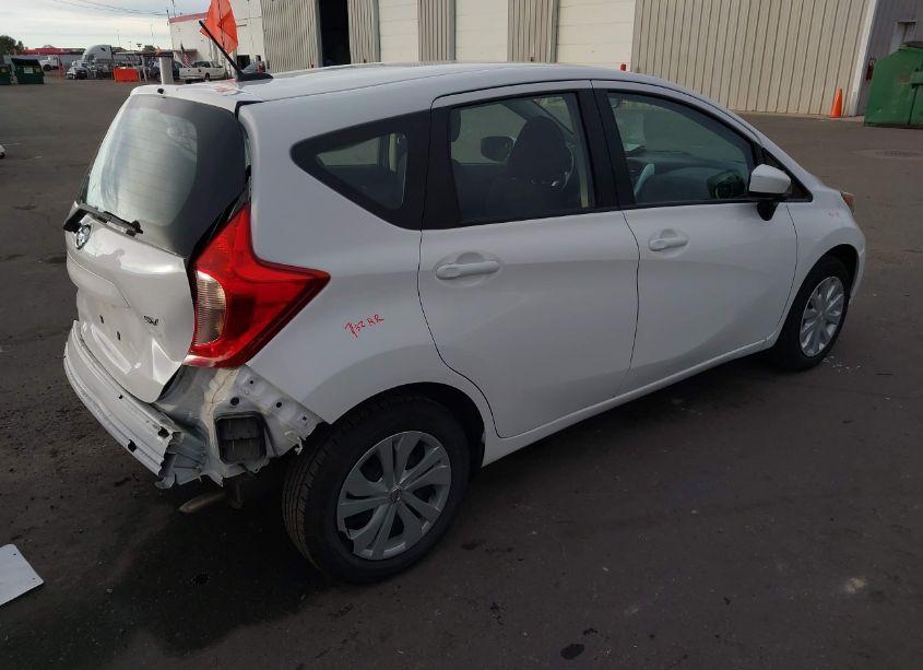 Photo 4 of 2018 Nissan Versa NOTE SV (VIN 3N1CE2CP6JL366846)