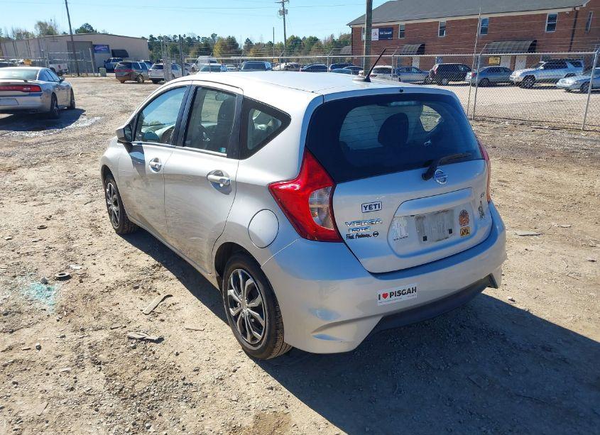 Photo 3 of 2018 Nissan Versa NOTE SV (VIN 3N1CE2CP6JL367916)