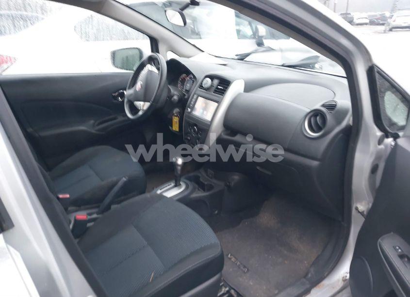 Photo 5 of 2019 Nissan Versa NOTE SV (VIN 3N1CE2CP6KL361793)